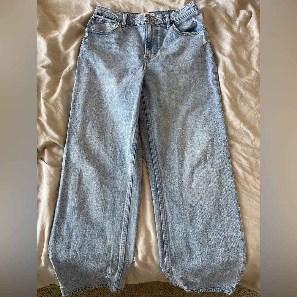 ABERCROMBIE 90s STRAIGHT ULTRA HIGH RISE JEANS SIZE 27